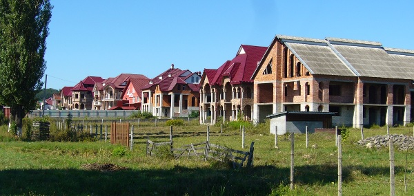 Domy u hlavní cesty na Solotvino